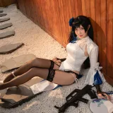 瓜希酱《少女前线 95式 玉玲珑》主题写真：20张全套美图