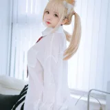日奈娇(椎名莜)《衬衫小狗》主题写真：160张全套美图