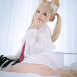 日奈娇(椎名莜)《衬衫小狗》主题写真：160张全套美图