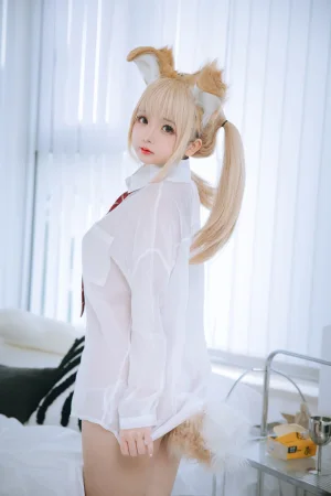 日奈娇(椎名莜)《衬衫小狗》主题写真：160张全套美图