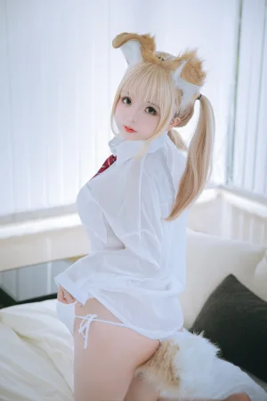 日奈娇(椎名莜)《衬衫小狗》主题写真：160张全套美图