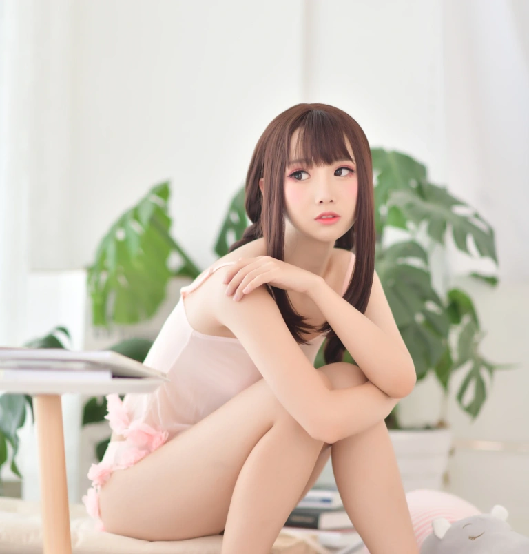 面饼仙儿《小女友1》主题写真：22张全套美图