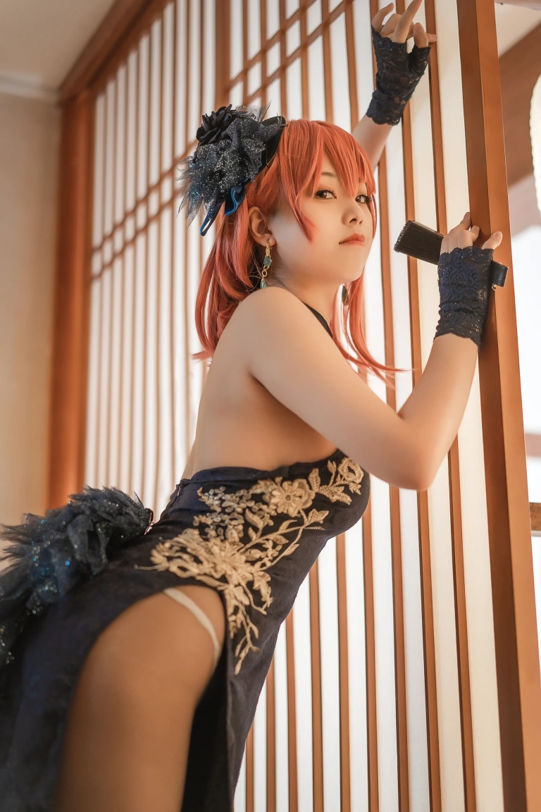 蜜汁猫裘《黑太子 旗袍》主题写真：40张全套美图