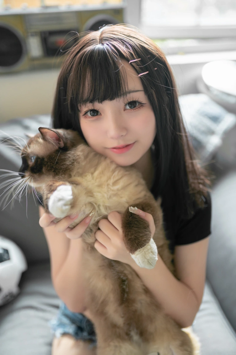 花铃《手柄妹妹》主题写真：65张全套美图