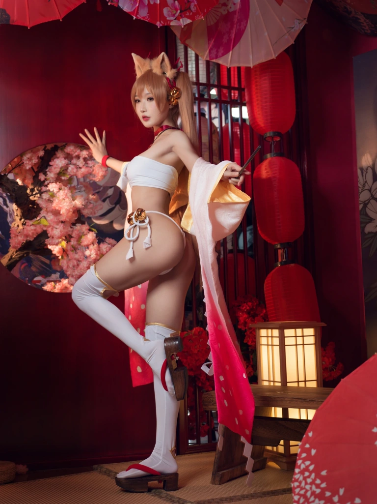 阿包也是兔娘《9月舰长 高苗佑京》主题写真：27张全套美图