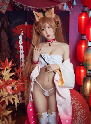 阿包也是兔娘《9月舰长 高苗佑京》主题写真：27张全套美图