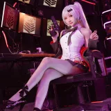 瓜希酱《少女前线 FN-57 Five-seveN》主题写真：22张全套美图