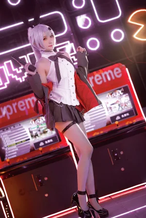 瓜希酱《少女前线 FN-57 Five-seveN》主题写真：22张全套美图