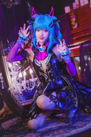 木棉棉《Miku小恶魔》主题写真：19张全套美图
