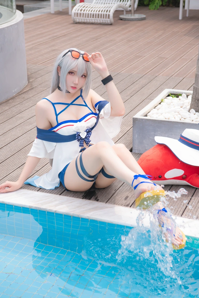 瓜希酱《斯卡蒂》主题写真：24张全套美图