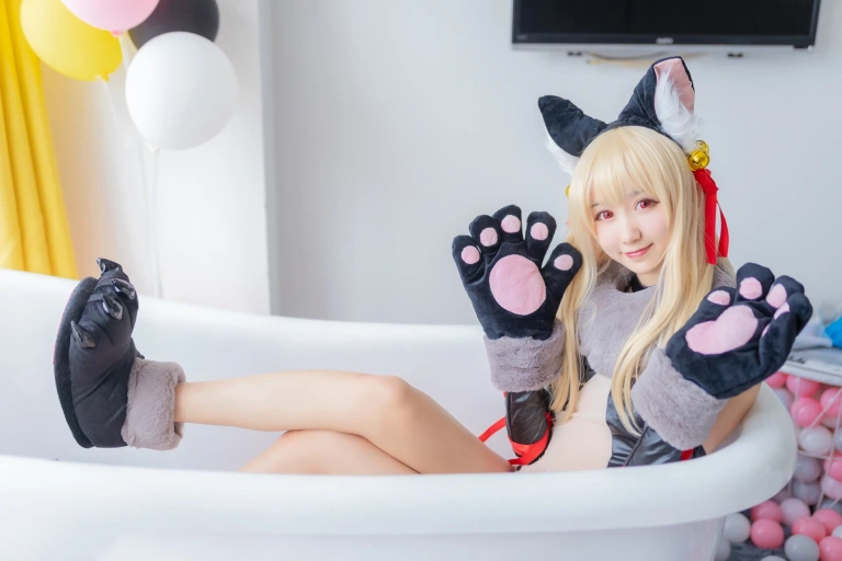 木棉棉《伊莉娅》主题写真：28张全套美图