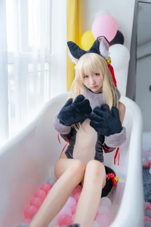 木棉棉《伊莉娅》主题写真：28张全套美图