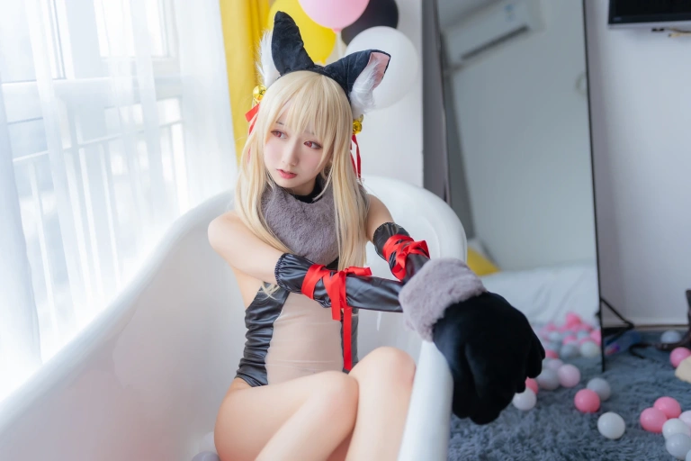 木棉棉《伊莉娅》主题写真：28张全套美图