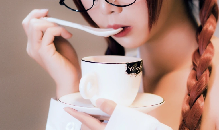 面饼仙儿《小女友2》主题写真：33张全套美图
