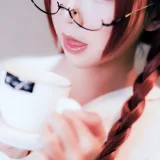 面饼仙儿《小女友2》主题写真：33张全套美图