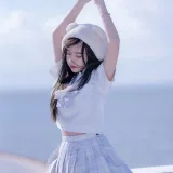 过期米线线喵《天台JK》主题写真：58张全套美图