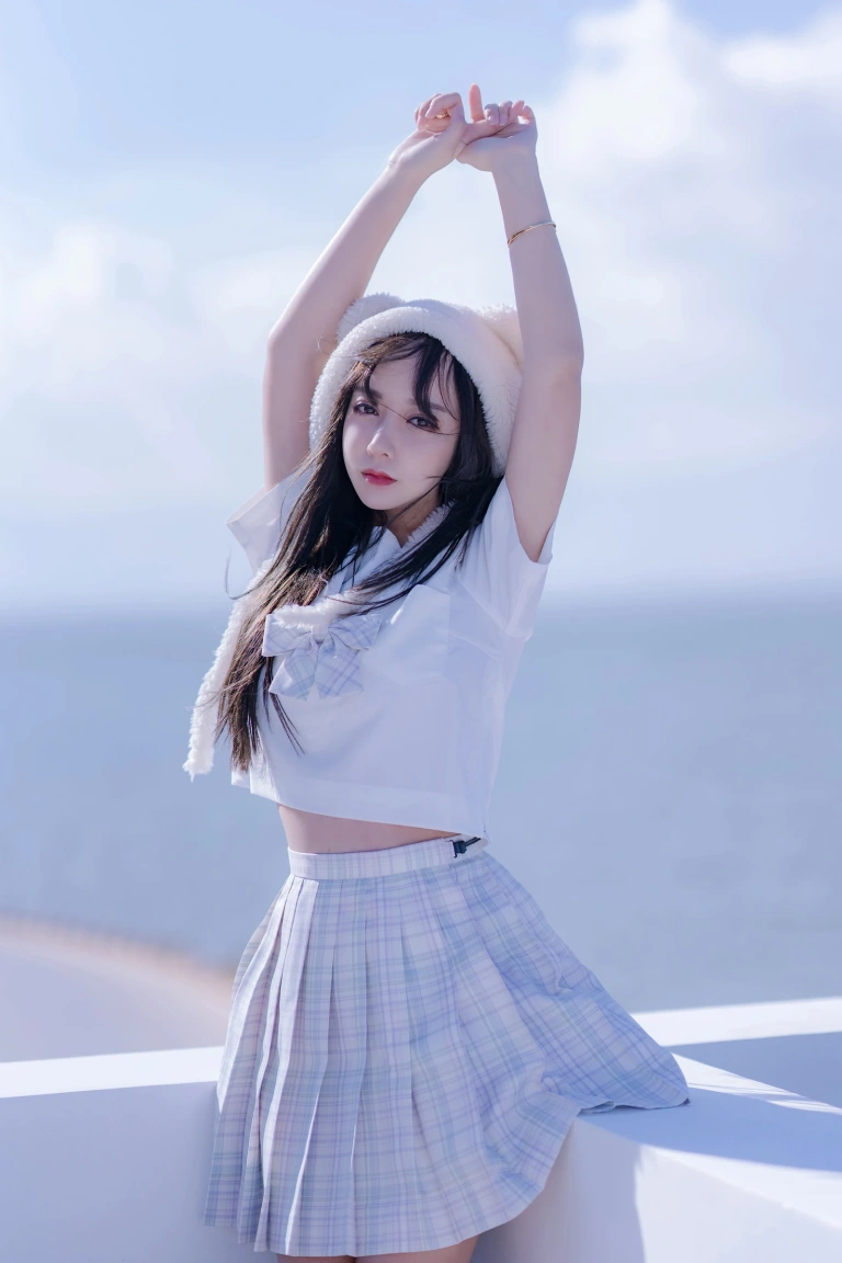 过期米线线喵《天台JK》主题写真：58张全套美图