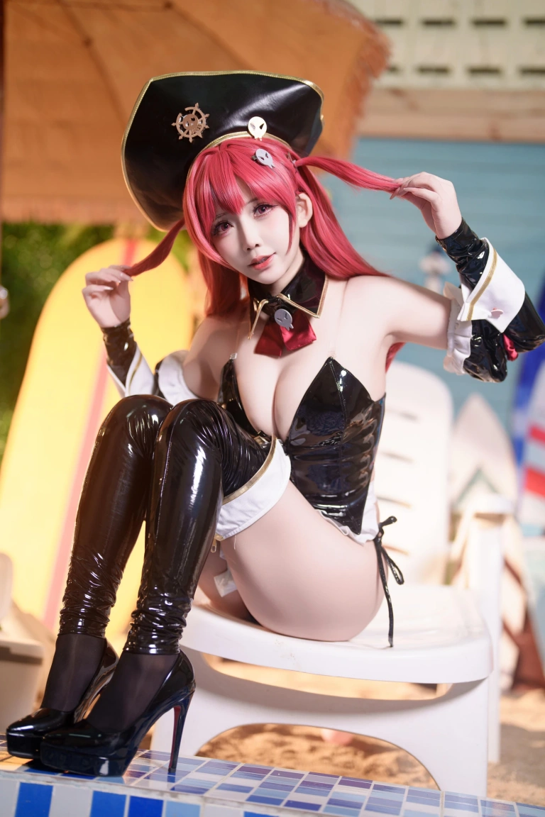 抱走莫子《Nikke 米哈拉》主题写真：73张全套美图，含10个视频