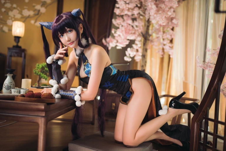 瓜希酱《杨贵妃》主题写真：28张全套美图