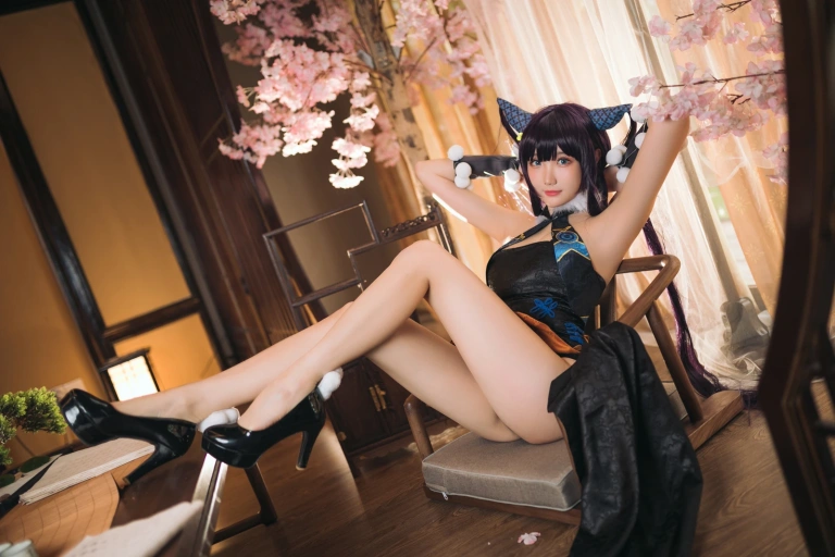 瓜希酱《杨贵妃》主题写真：28张全套美图