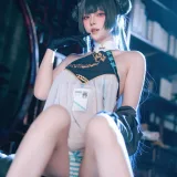 屿鱼《蔚蓝档案 妃咲同人护士》主题写真：65张全套美图
