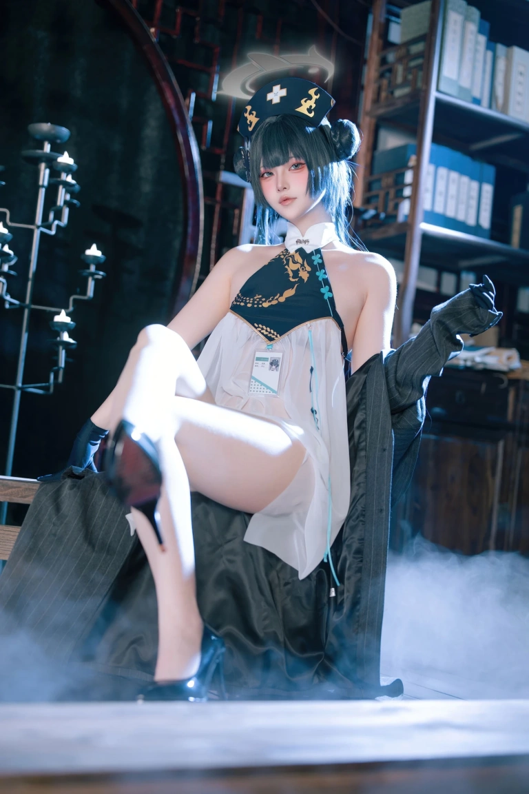 屿鱼《蔚蓝档案 妃咲同人护士》主题写真：65张全套美图