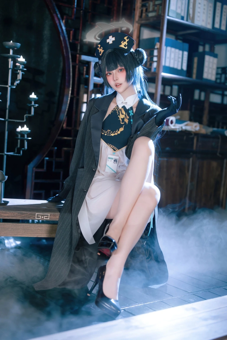 屿鱼《蔚蓝档案 妃咲同人护士》主题写真：65张全套美图