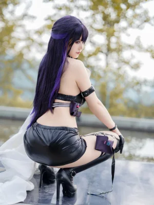 小仓千代《[Patreon] 2023年12月套图会员合集》主题写真：131张全套美图