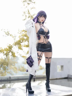 小仓千代《[Patreon] 2023年12月套图会员合集》主题写真：131张全套美图