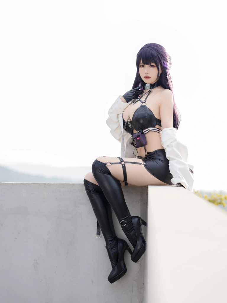 小仓千代《[Patreon] 2023年12月套图会员合集》主题写真：131张全套美图