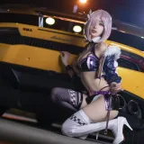 周叽是可爱兔兔《玛修赛车》主题写真：21张全套美图