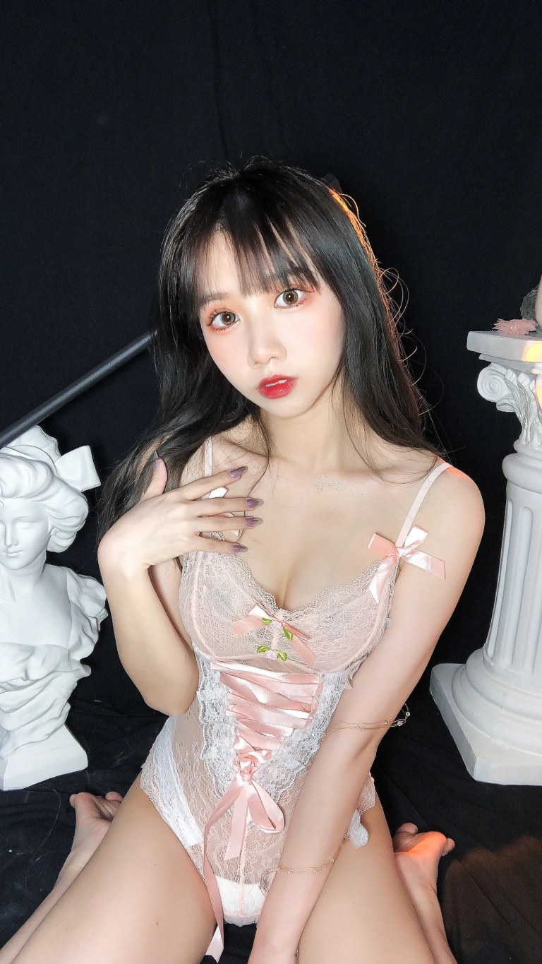 果咩酱《春天》主题写真：24张全套美图，含1个视频