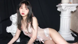 果咩酱《春天》主题写真：24张全套美图，含1个视频