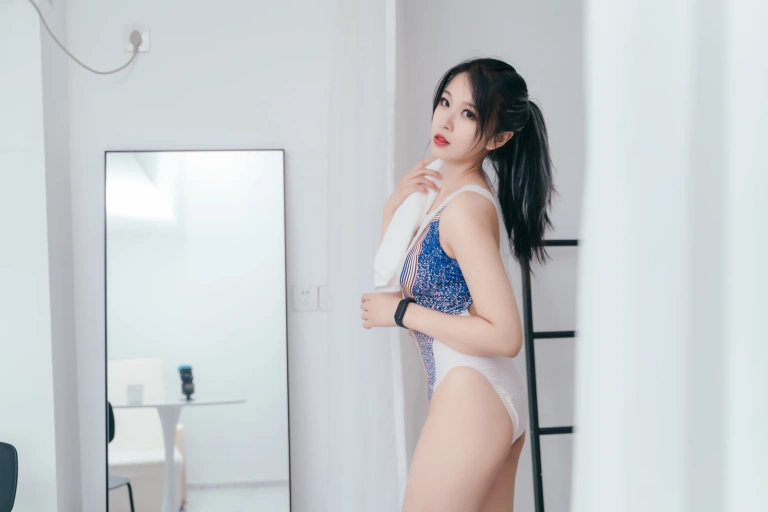 轩萧学姐《NO.06 – 竞泳》主题写真：27张全套美图