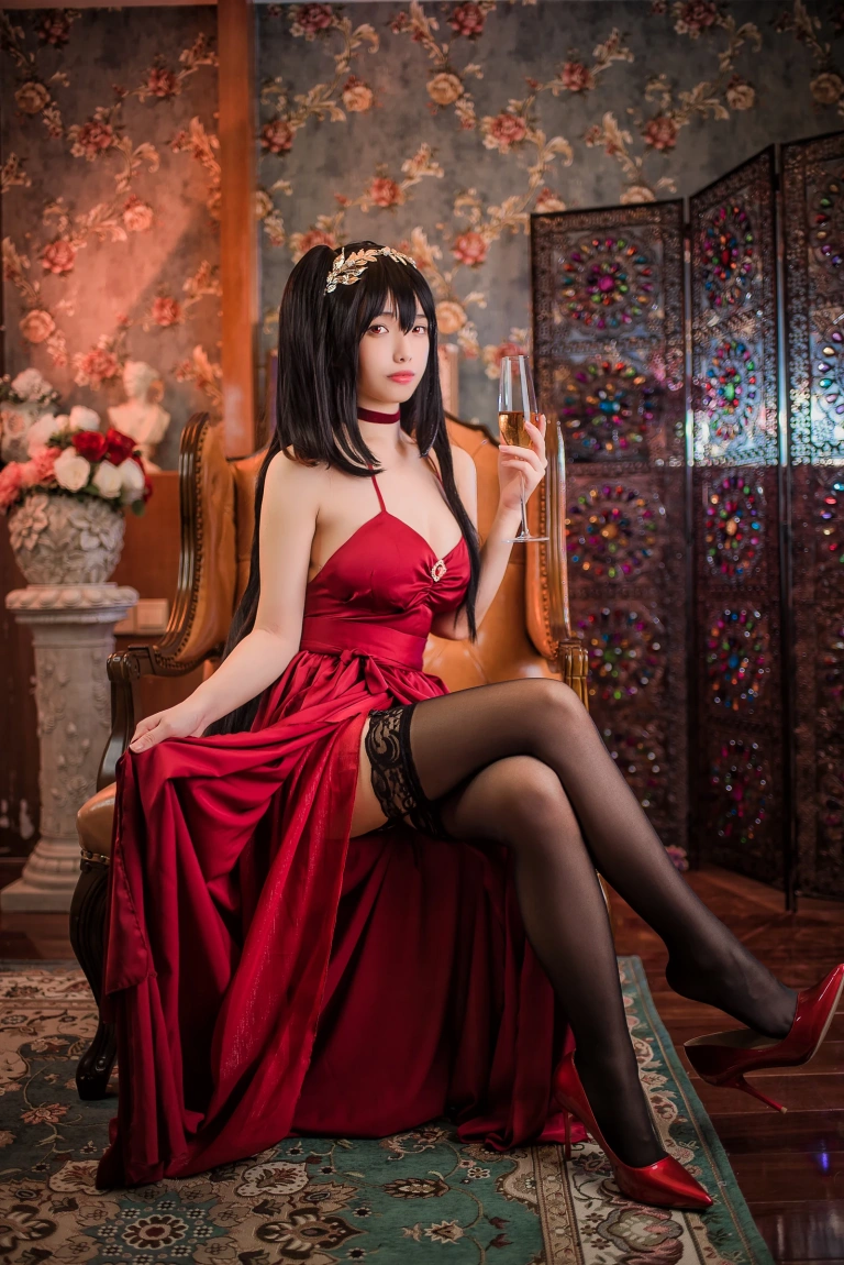 雯仔不讲道理《碧蓝航线 大凤礼服》主题写真：43张全套美图