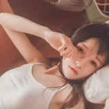 桜桃喵《桜桃未熟1 小背心换水手服》主题写真：144张全套美图