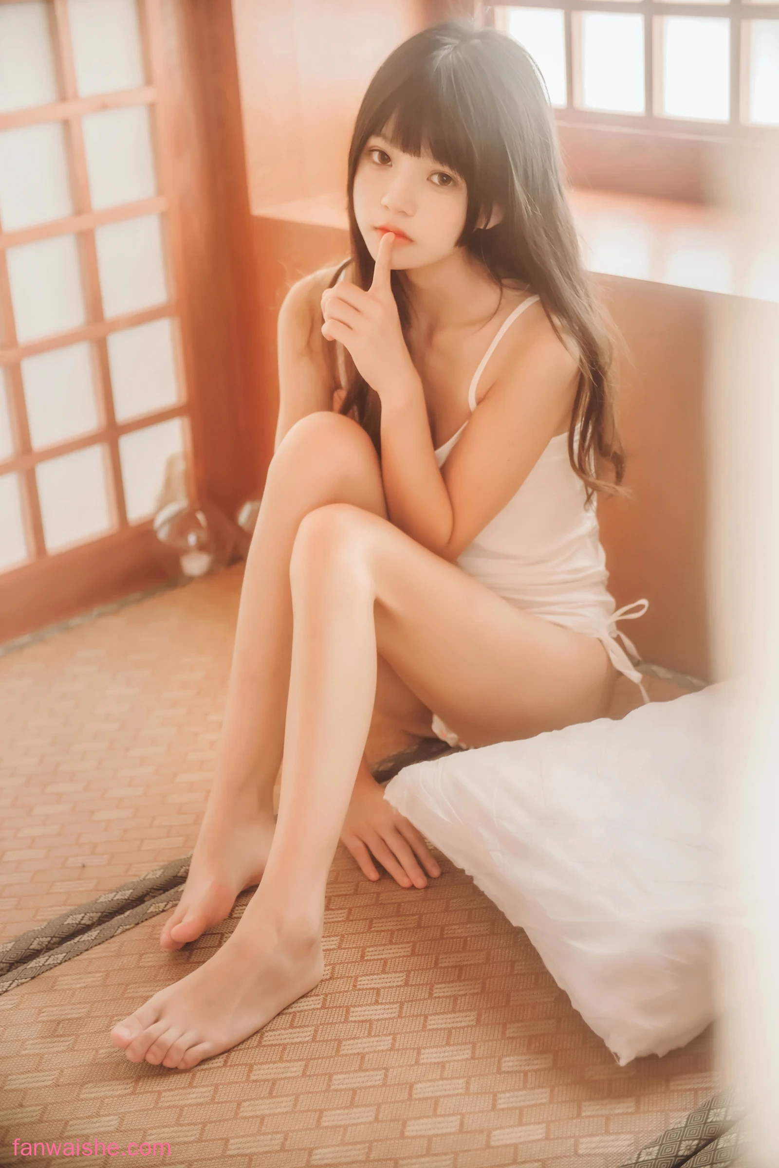 桜桃喵 桜桃喵 NO.070 - 桜桃未熟1 小背心换水手服