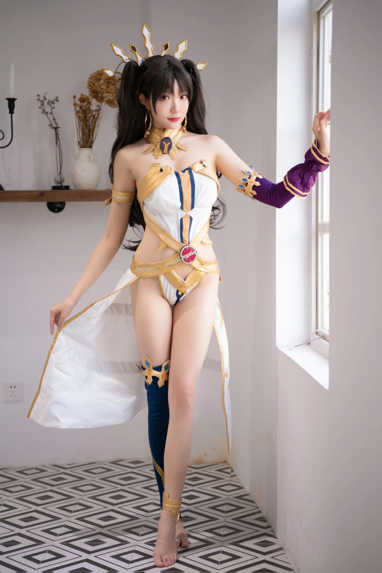 瓜希酱《伊什塔尔》主题写真：22张全套美图