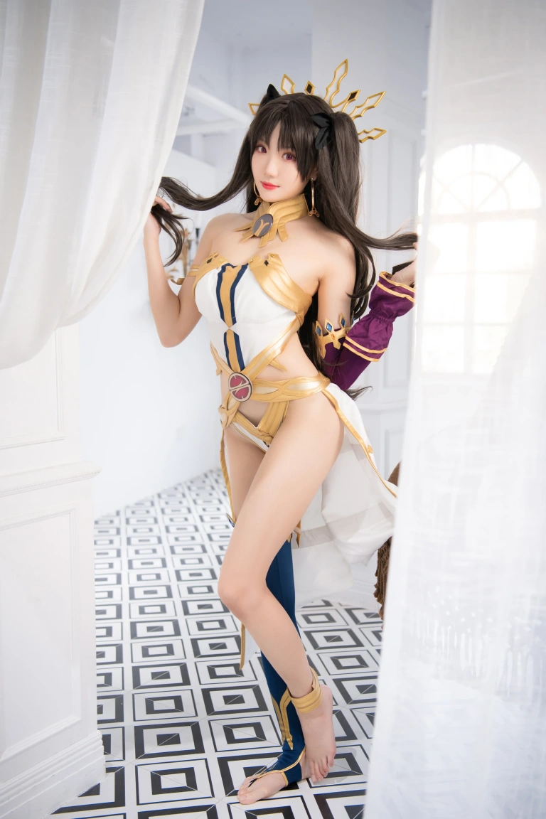 瓜希酱《伊什塔尔》主题写真：22张全套美图