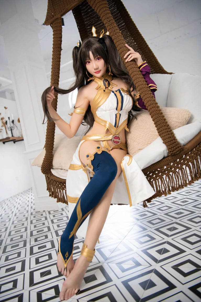 瓜希酱《伊什塔尔》主题写真：22张全套美图