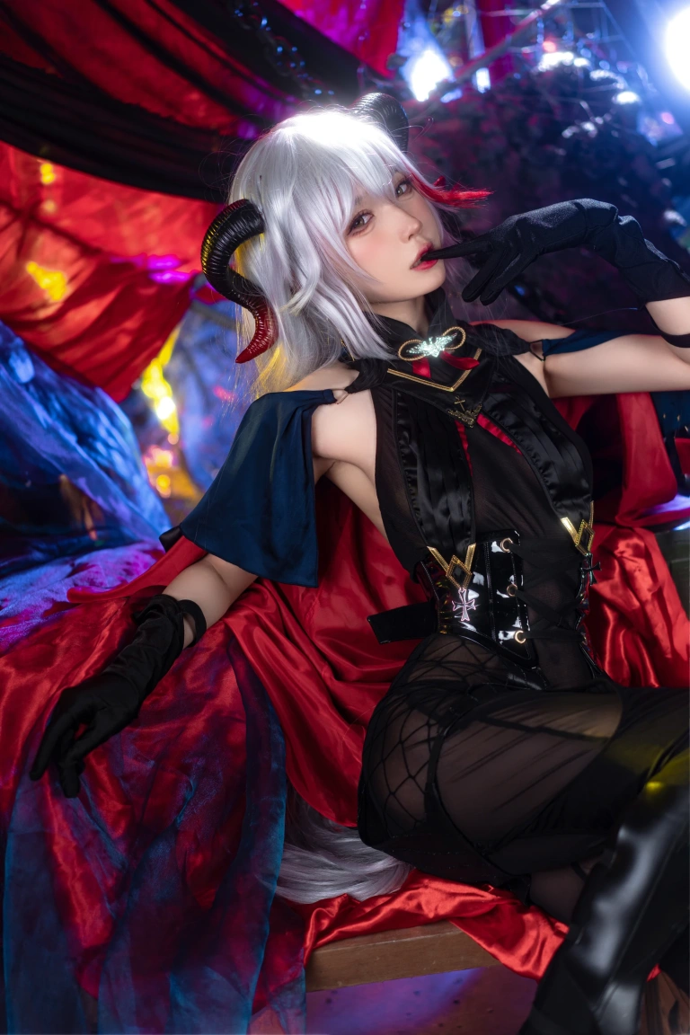 阿包也是兔娘《2月舰长 埃吉尔》主题写真：26张全套美图