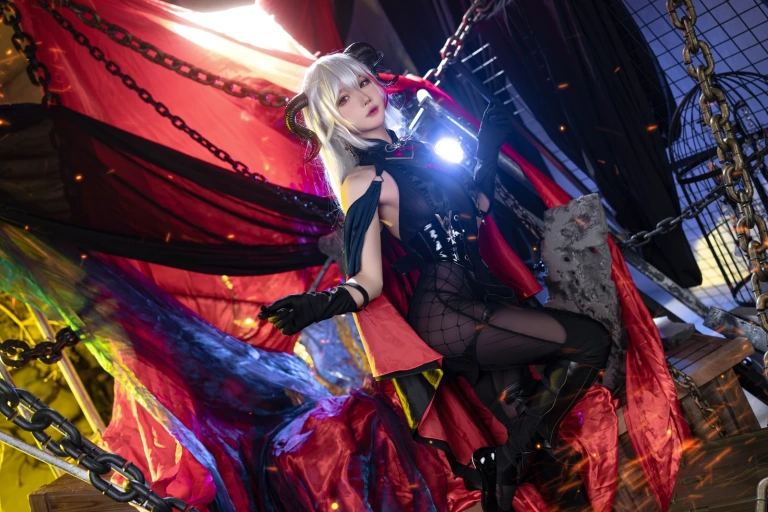 阿包也是兔娘《2月舰长 埃吉尔》主题写真：26张全套美图