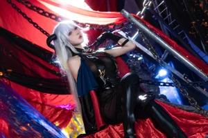 阿包也是兔娘《2月舰长 埃吉尔》主题写真：26张全套美图