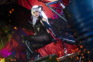 阿包也是兔娘《2月舰长 埃吉尔》主题写真：26张全套美图