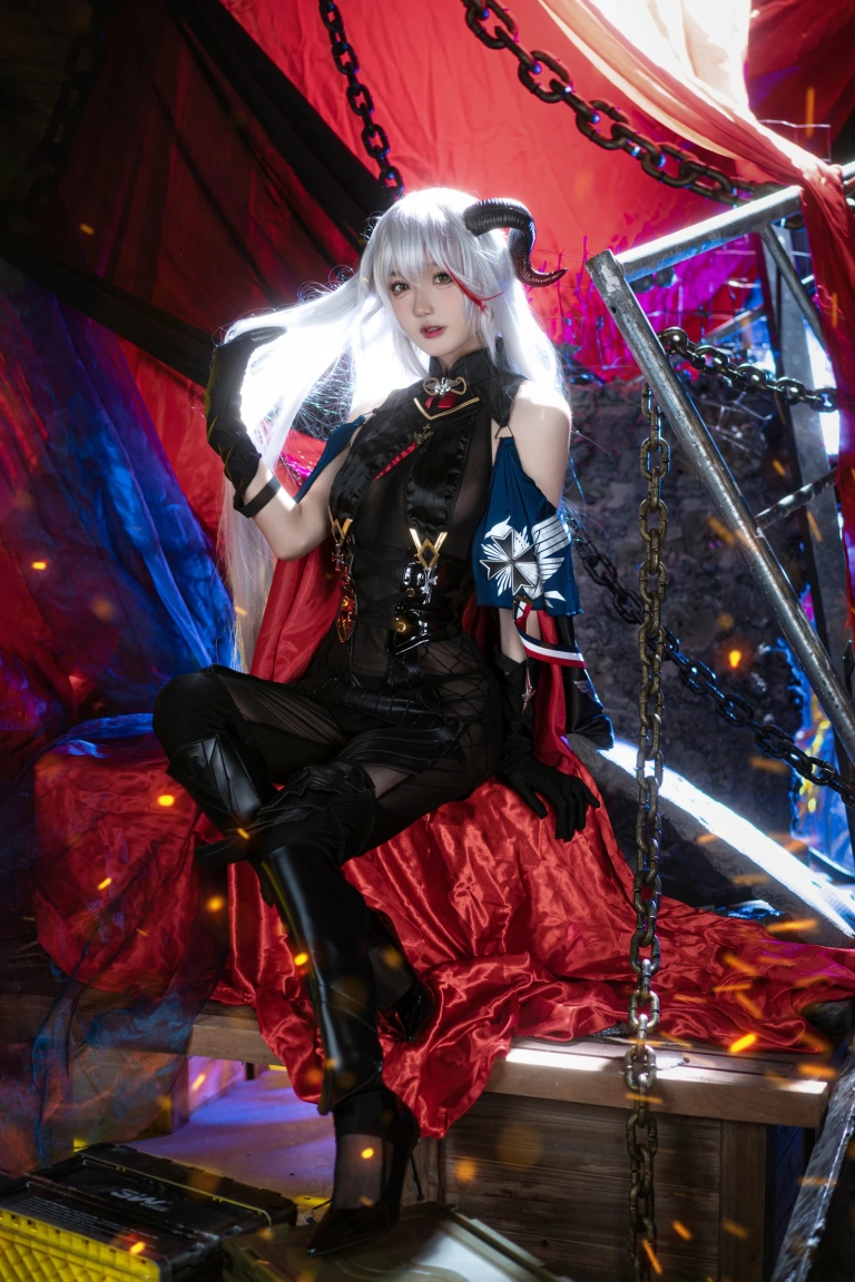 阿包也是兔娘《2月舰长 埃吉尔》主题写真：26张全套美图