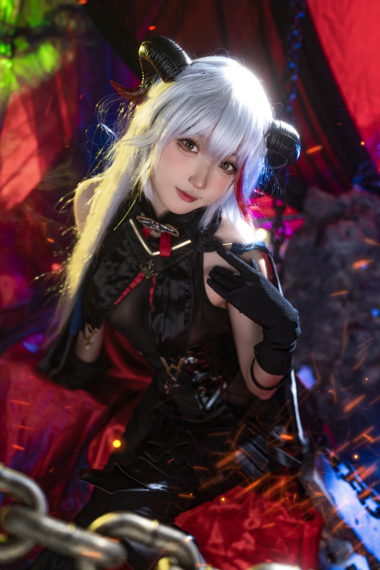 阿包也是兔娘《2月舰长 埃吉尔》主题写真：26张全套美图