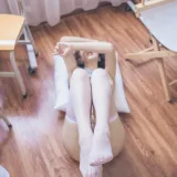 过期米线线喵《教室写真》主题写真：30张全套美图