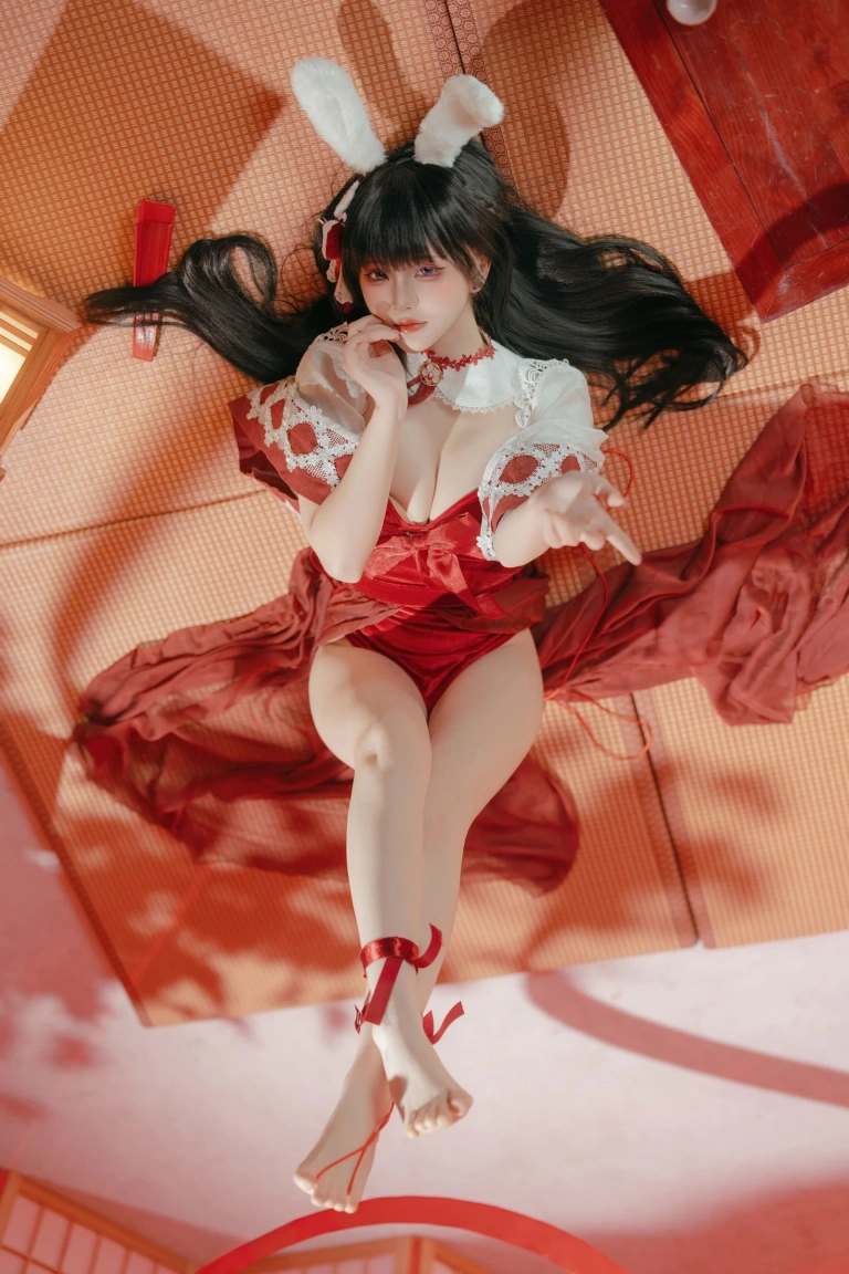 屿鱼《碧蓝航线 大山·祈愿的巫女兔》主题写真：58张全套美图