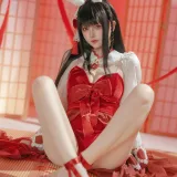 屿鱼《碧蓝航线 大山·祈愿的巫女兔》主题写真：58张全套美图