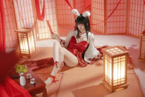 屿鱼《碧蓝航线 大山·祈愿的巫女兔》主题写真：58张全套美图